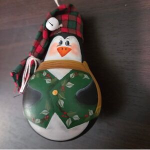 Hand Painted Penguin‎ Gourd Ornament Figurine Christmas Holiday Decoration